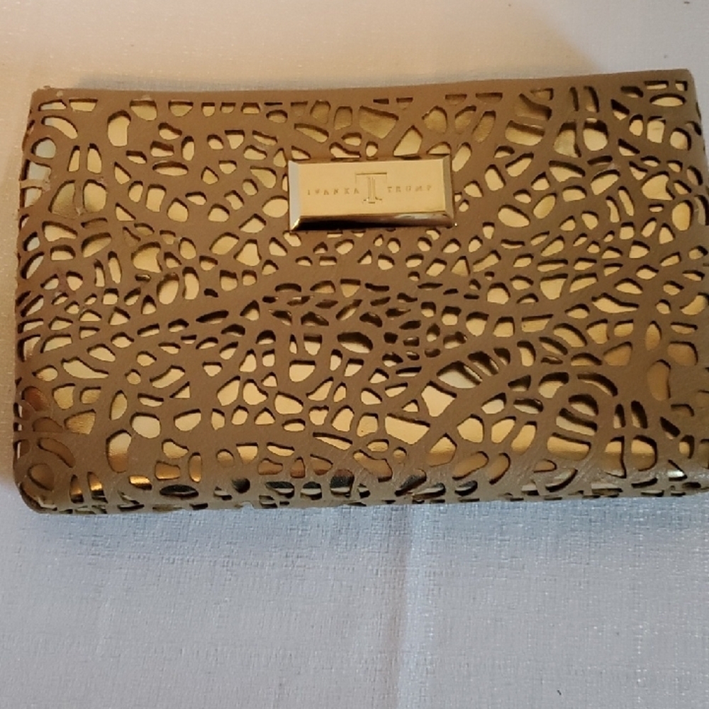 Ivanka Trump Gold Cutout Clutch - Picture 4 of 16